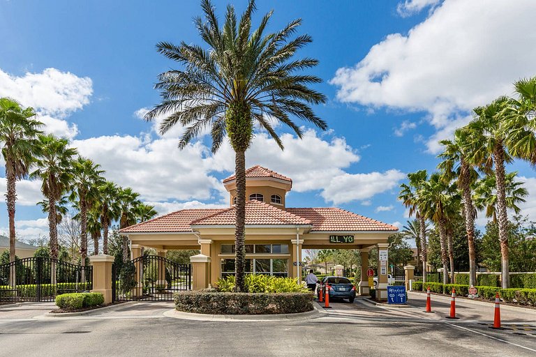 Fabulous, Disney, clubhouse with pool, tennis court and more