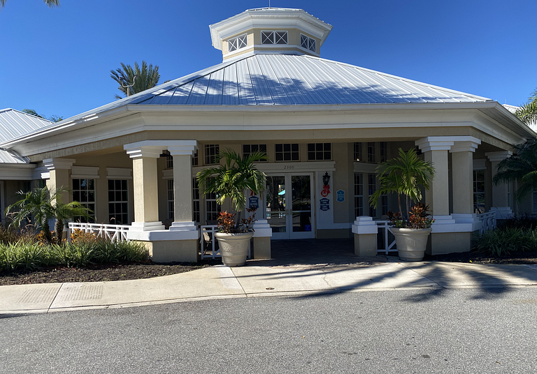 Fabulous, Disney, clubhouse with pool, tennis court and more