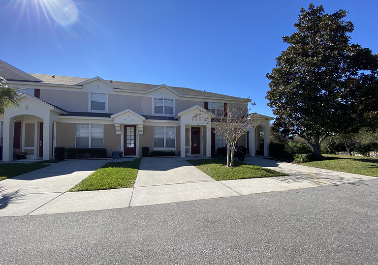 Fabulous, Disney, clubhouse with pool, tennis court and more