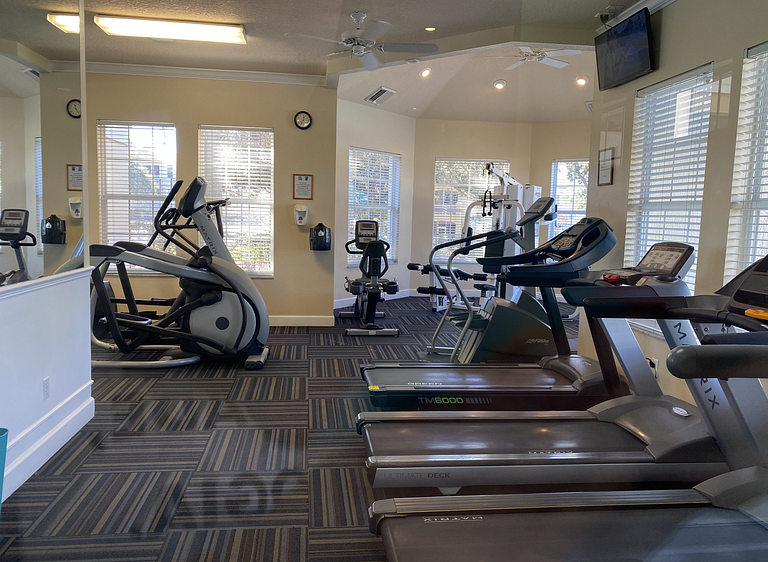 Fabulous, Disney, clubhouse with pool, tennis court and more