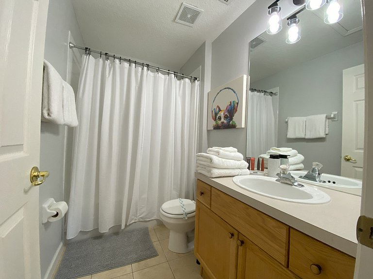 Fabulous, Disney, clubhouse with pool, tennis court and more