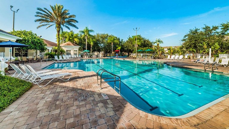 Fabulosa, Disney, clube com piscina, quadra de tênis e mais.