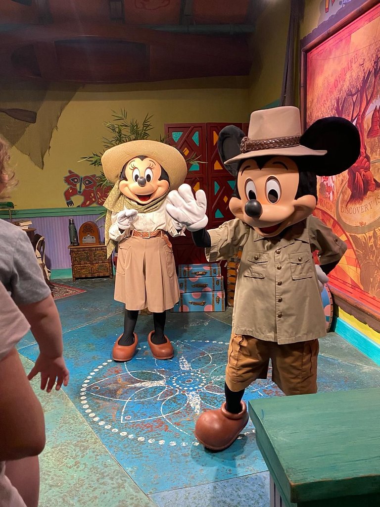 Fabulosa, Disney, clube com piscina, quadra de tênis e mais.