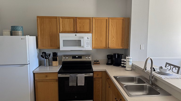 Fabulous, Disney, clubhouse with pool, tennis court and more